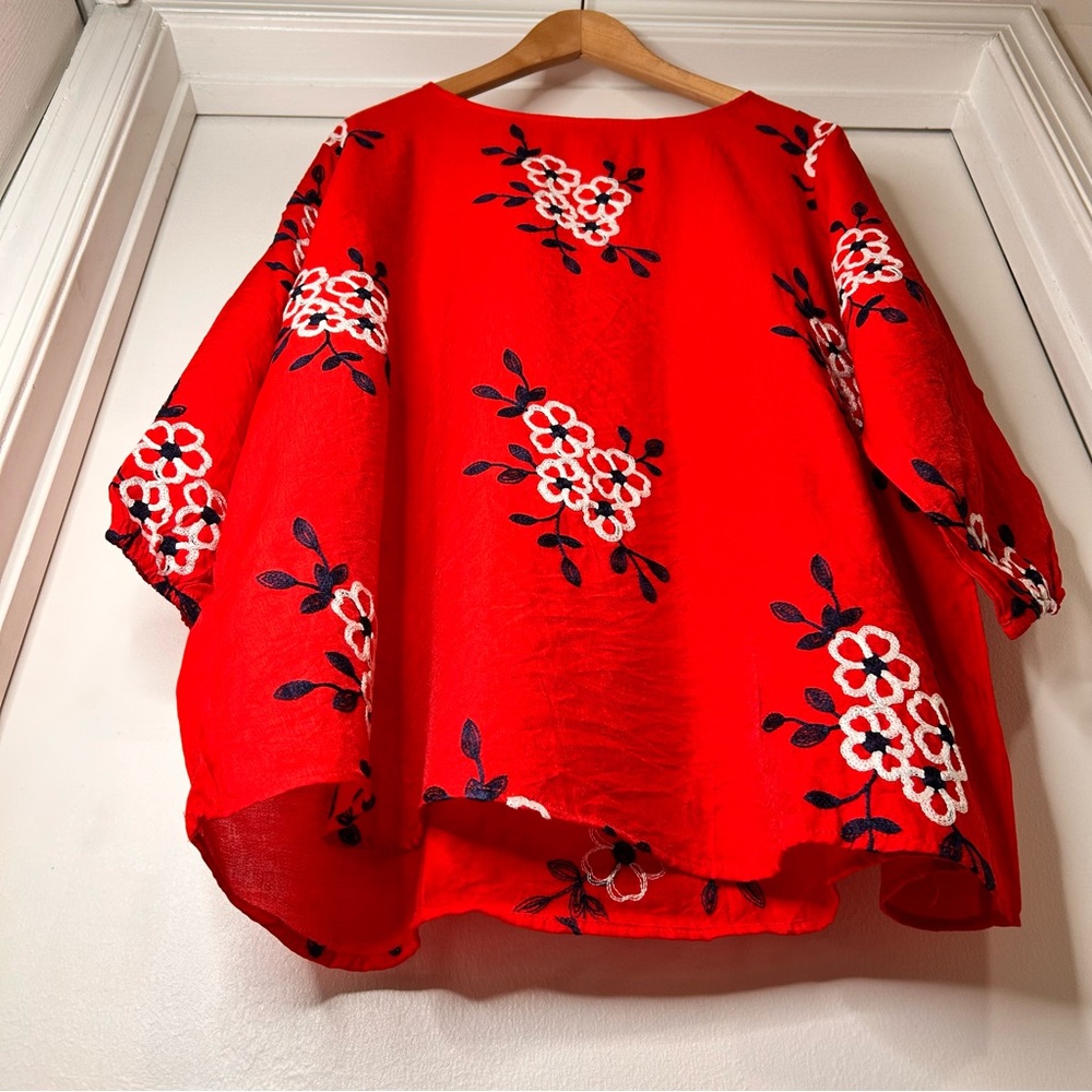 Kindred Floral Embroidered Plus Size Blouse - Size 3X - Picture 3 of 11